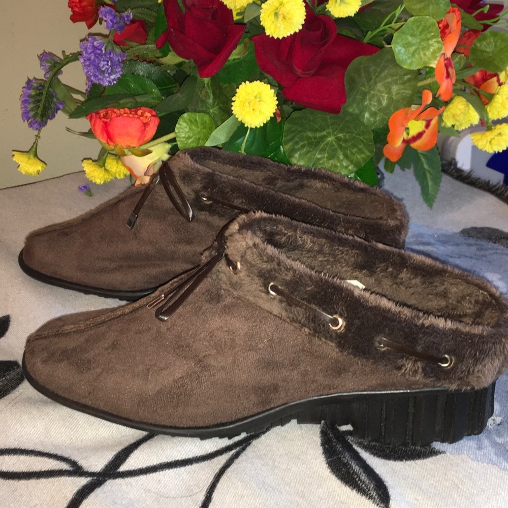 Van Eli Brown Faux-Fur Slip-On Mules